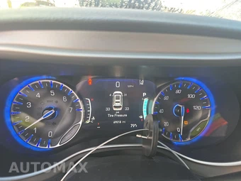 2023 Chrysler Pacifica Touring 121.6" WB - miniatura 12