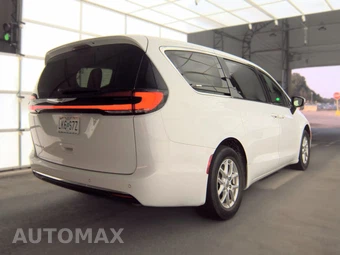 2023 Chrysler Pacifica Touring 121.6" WB - miniatura 4