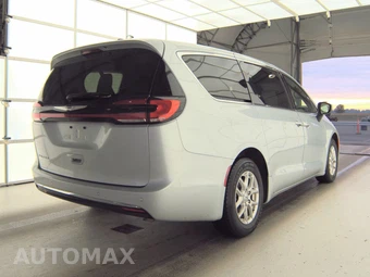 2023 Chrysler Pacifica Touring 121.6" WB - miniatura 4
