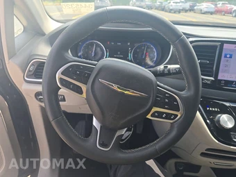 2023 Chrysler Pacifica Touring L 121.6" WB – miniatura 10