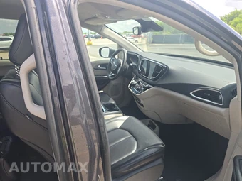 2023 Chrysler Pacifica Touring L 121.6" WB – miniatura 8
