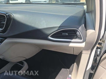 2023 Chrysler Pacifica Touring L 121.6" WB - miniatura 17