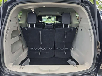 2023 Chrysler Pacifica Touring L 121.6" WB - miniatura 15