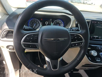 2023 Chrysler Pacifica Touring L 121.6" WB - miniatura 10