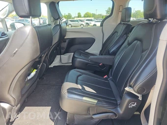 2023 Chrysler Pacifica Touring L 121.6" WB - miniatura 13