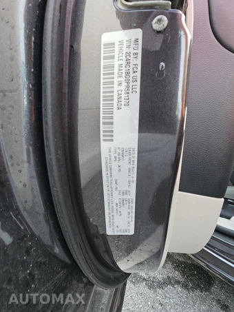 2023 Chrysler Pacifica Touring L 121.6" WB – miniatura 15