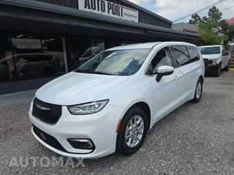 2023 Chrysler Pacifica Touring L 121.6" WB