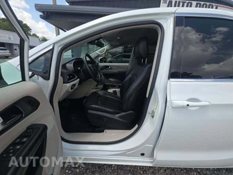 2023 Chrysler Pacifica Touring L 121.6" WB – miniatura 6