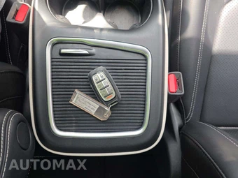 2023 Chrysler Pacifica Touring L 121.6" WB – miniatura 8