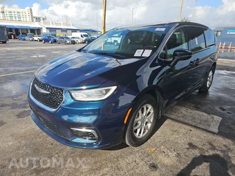 2023 Chrysler Pacifica Touring L 121.6" WB