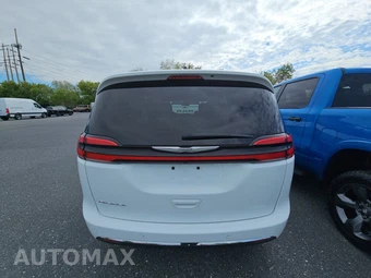 2023 Chrysler Pacifica Touring L 121.6" WB - miniatura 5