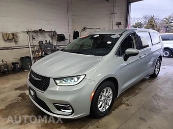 2023 Chrysler Pacifica Touring L 121.6" WB