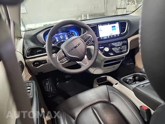 2023 Chrysler Pacifica Touring L 121.6" WB - miniatura 14