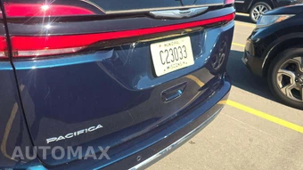 2023 Chrysler Pacifica Touring L 121.6" WB - miniatura 22