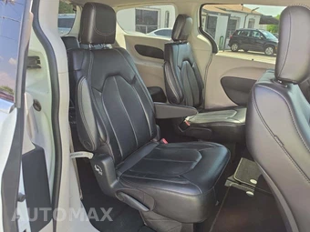 2023 Chrysler Pacifica Touring L 121.6" WB - miniatura 17