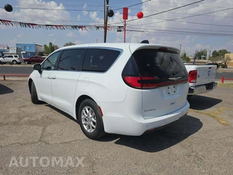 2023 Chrysler Pacifica Touring L 121.6" WB - miniatura 2