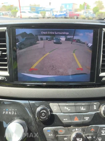 2023 Chrysler Pacifica Touring L 121.6" WB - miniatura 32