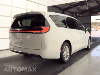 2023 Chrysler Pacifica Touring L 121.6" WB - miniatura 4