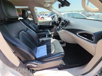 2023 Chrysler Pacifica Touring L 121.6" WB - miniatura 8