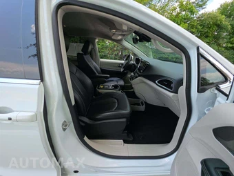 2023 Chrysler Pacifica Touring L 121.6" WB - miniatura 19