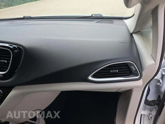 2023 Chrysler Pacifica Touring L 121.6" WB - miniatura 20