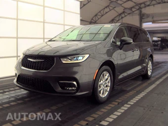 2023 Chrysler Pacifica Touring L 121.6" WB