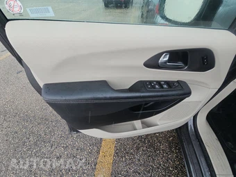 2023 Chrysler Pacifica Touring L 121.6" WB - miniatura 9
