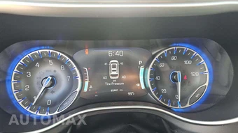 2023 Chrysler Pacifica Touring L 121.6" WB - miniatura 19