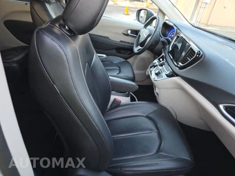 2023 Chrysler Pacifica Touring L 121.6" WB - miniatura 8