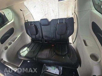 2023 Chrysler Pacifica Touring L 121.6" WB - miniatura 14