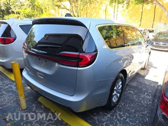 2023 Chrysler Pacifica Touring L 121.6" WB - miniatura 3