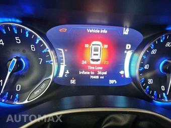 2023 Chrysler Pacifica Touring L 121.6" WB - miniatura 12