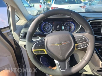 2023 Chrysler Pacifica Touring L 121.6" WB - miniatura 10