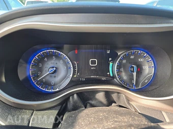 2023 Chrysler Pacifica Touring L 121.6" WB - miniatura 12