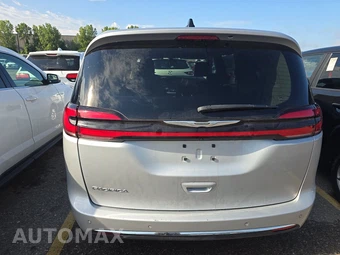 2023 Chrysler Pacifica Touring L 121.6" WB - miniatura 5
