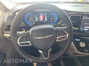2023 Chrysler Pacifica Touring L 121.6" WB – miniatura 10