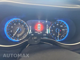 2023 Chrysler Pacifica Touring L 121.6" WB – miniatura 12