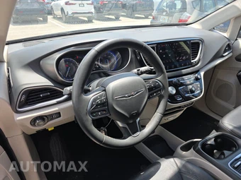 2023 Chrysler Pacifica Touring L 121.6" WB - miniatura 11