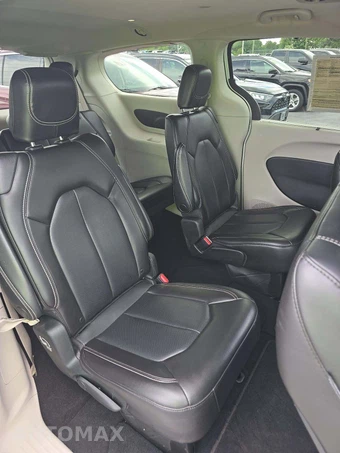 2023 Chrysler Pacifica Touring L 121.6" WB - miniatura 17