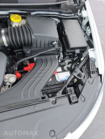2023 Chrysler Pacifica Touring L 121.6" WB - miniatura 24