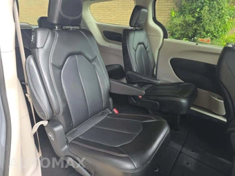 2023 Chrysler Pacifica Touring L 121.6" WB - miniatura 17