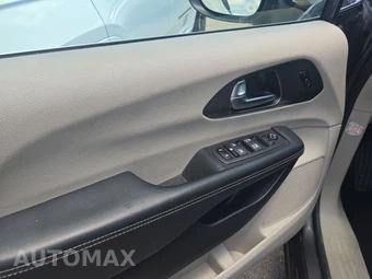 2023 Chrysler Pacifica Touring L 121.6" WB - miniatura 9