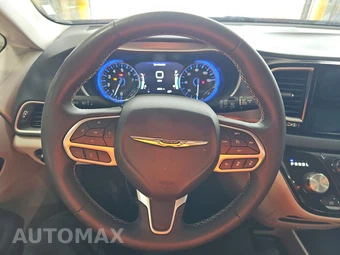 2023 Chrysler Pacifica Touring L 121.6" WB - miniatura 10