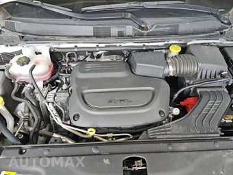 2023 Chrysler Pacifica Touring L 121.6" WB - miniatura 16
