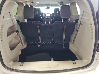 2023 Chrysler Pacifica Touring L 121.6" WB - miniatura 17