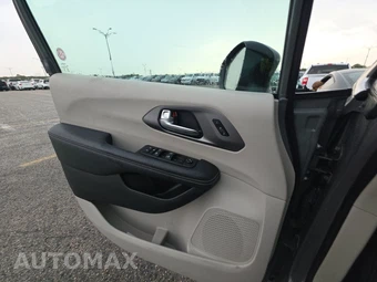 2023 Chrysler Pacifica Touring L 121.6" WB - miniatura 9