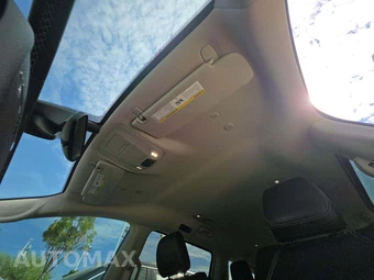 2023 Chrysler Pacifica Touring L 121.6" WB - miniatura 11