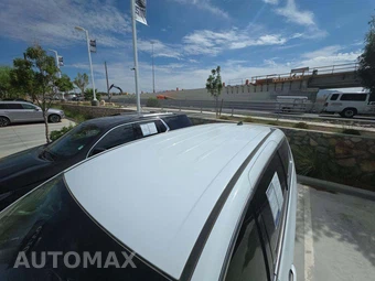 2023 Chrysler Pacifica Touring L 121.6" WB - miniatura 12