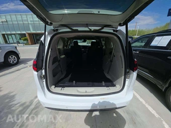 2023 Chrysler Pacifica Touring L 121.6" WB - miniatura 15