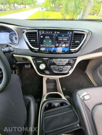 2023 Chrysler Pacifica Touring L 121.6" WB - miniatura 10